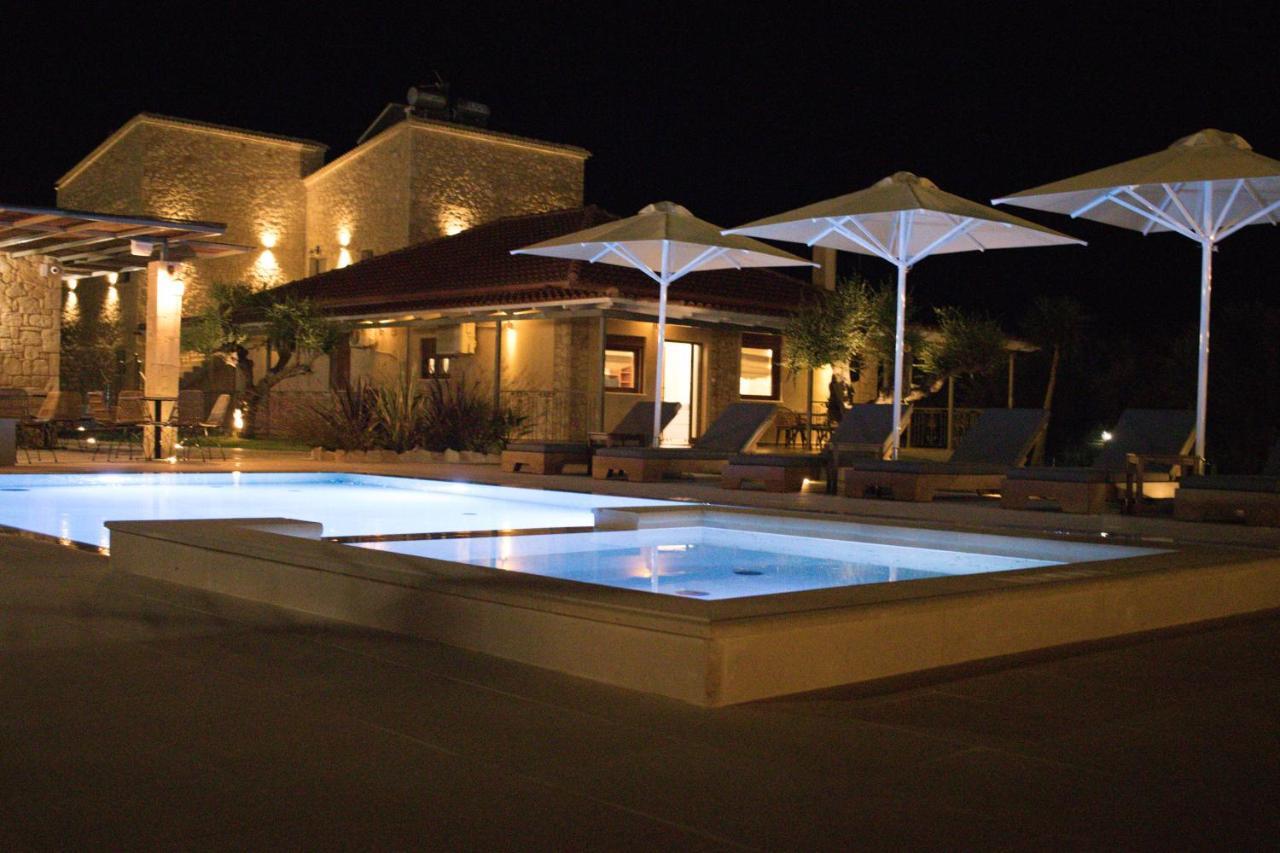 Entheon Olive - Poolside Retreats * Marathopoli