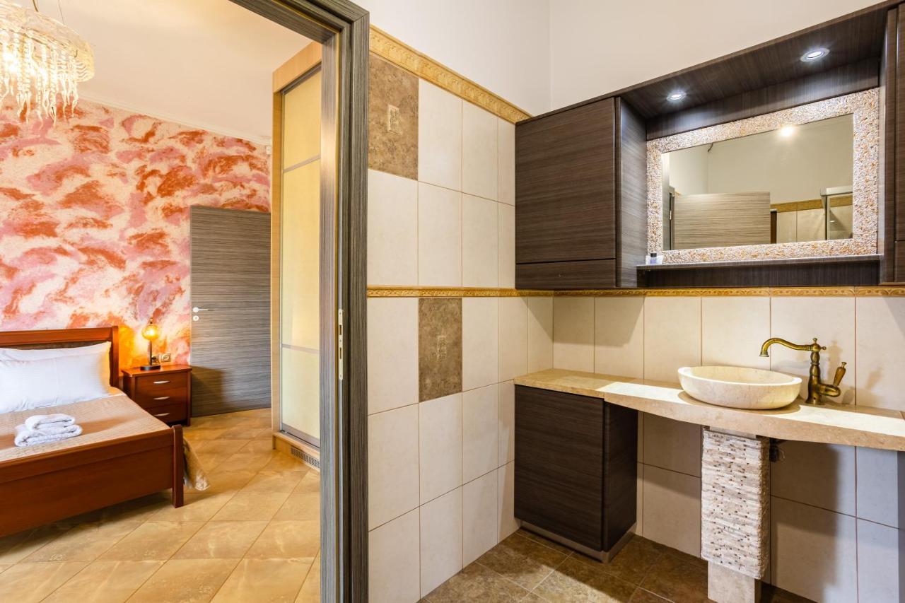 Entheon Olive - Poolside Retreats * Marathopoli